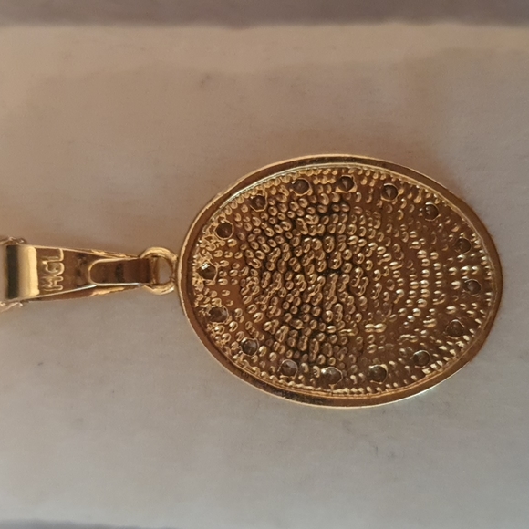 Brand New Madonna/Virgin Mary Necklace - Picture 3 of 5